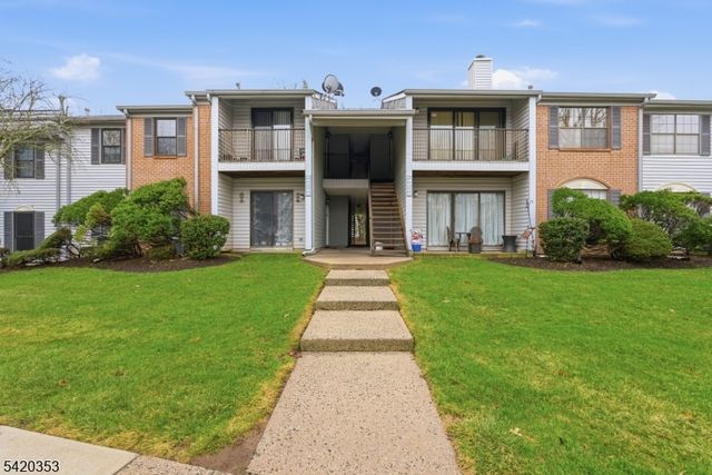 48 Taylor Dr, Franklin Twp., NJ 08823