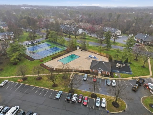 48 Taylor Dr, Franklin Twp., NJ 08823