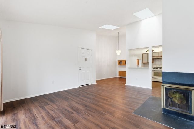 48 Taylor Dr, Franklin Twp., NJ 08823