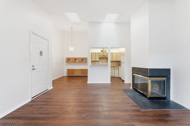 48 Taylor Dr, Franklin Twp., NJ 08823