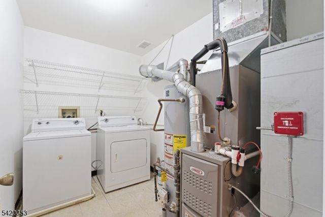 48 Taylor Dr, Franklin Twp., NJ 08823