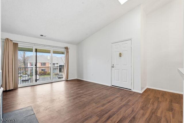 48 Taylor Dr, Franklin Twp., NJ 08823