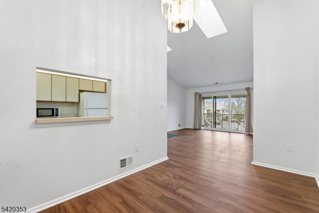 48 Taylor Dr, Franklin Twp., NJ 08823