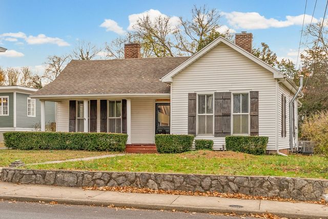 2120 S Main St, Hopkinsville, KY 42240