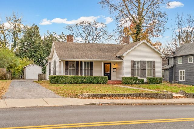 2120 S Main St, Hopkinsville, KY 42240