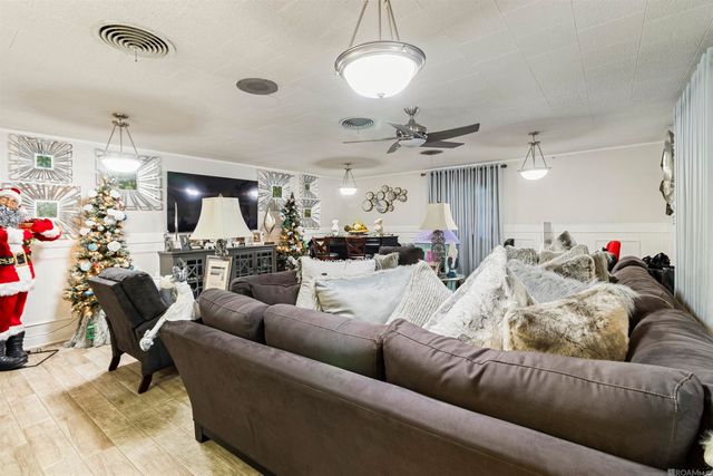 185 W Pinewood Dr, Slidell, LA 70458