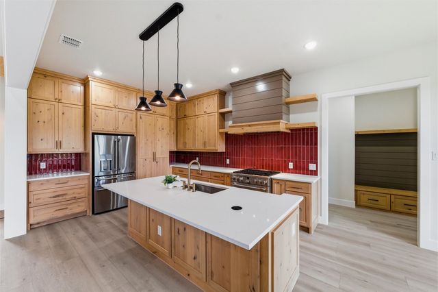 210 Kilkenny Road, Poolville, TX 76487