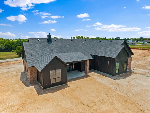 210 Kilkenny Road, Poolville, TX 76487