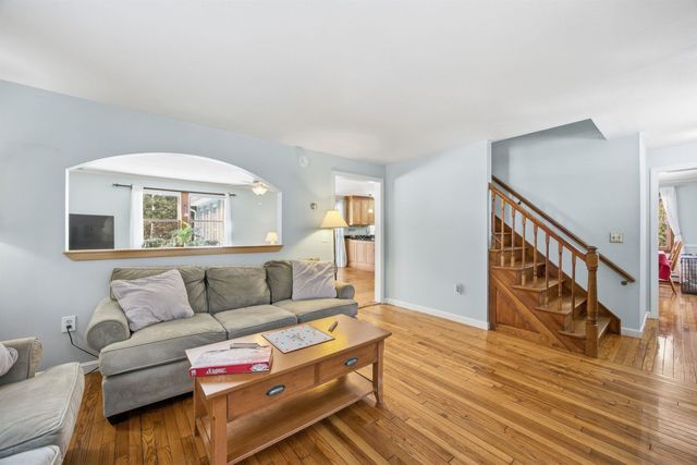 26 Jonathan Lane, Bow, NH 03304