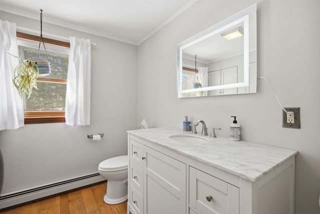 26 Jonathan Lane, Bow, NH 03304