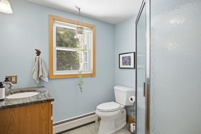 26 Jonathan Lane, Bow, NH 03304