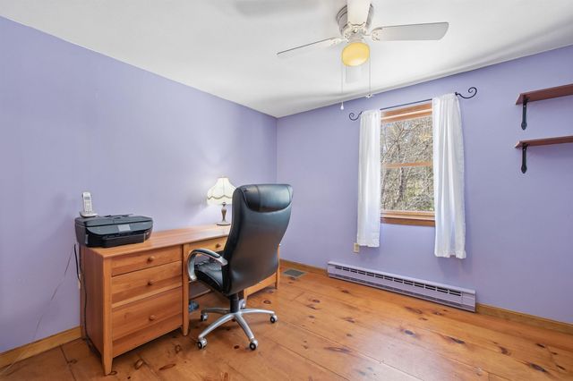 26 Jonathan Lane, Bow, NH 03304