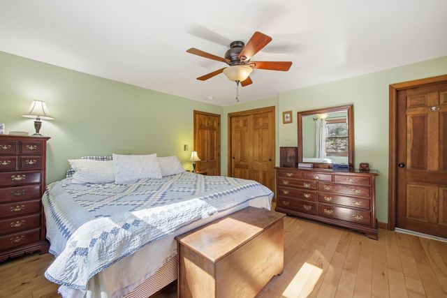 26 Jonathan Lane, Bow, NH 03304