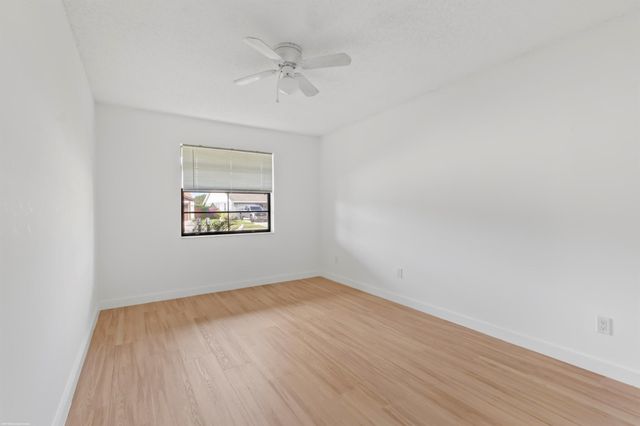 11927 Suellen Circle, Wellington, FL 33414