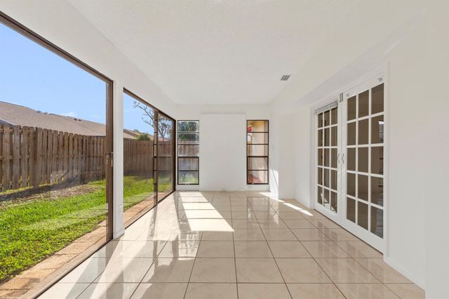 11927 Suellen Circle, Wellington, FL 33414