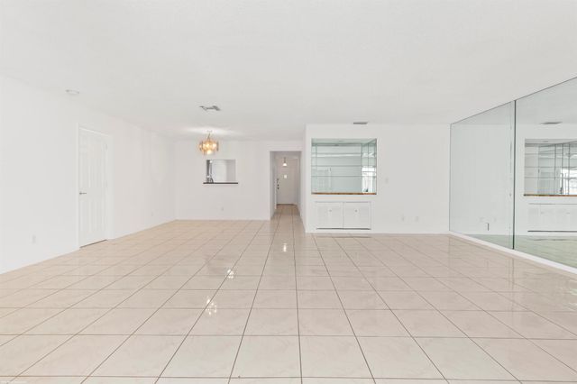 11927 Suellen Circle, Wellington, FL 33414