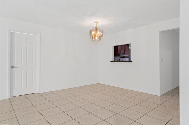 11927 Suellen Circle, Wellington, FL 33414