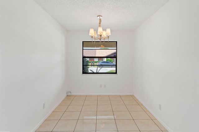 11927 Suellen Circle, Wellington, FL 33414