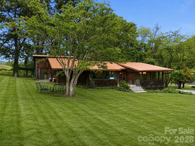 250 Potato Branch Road, Leicester, NC 28748