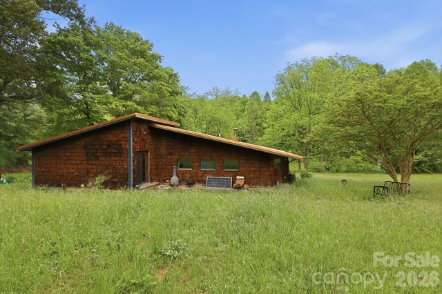 250 Potato Branch Road, Leicester, NC 28748