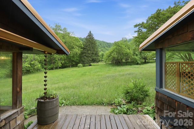 250 Potato Branch Road, Leicester, NC 28748