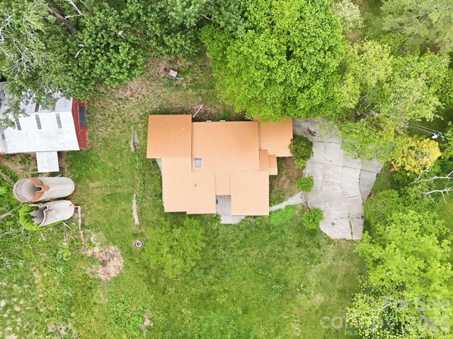 250 Potato Branch Road, Leicester, NC 28748