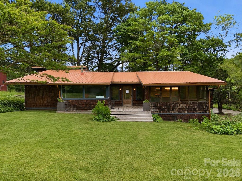 250 Potato Branch Road, Leicester, NC 28748