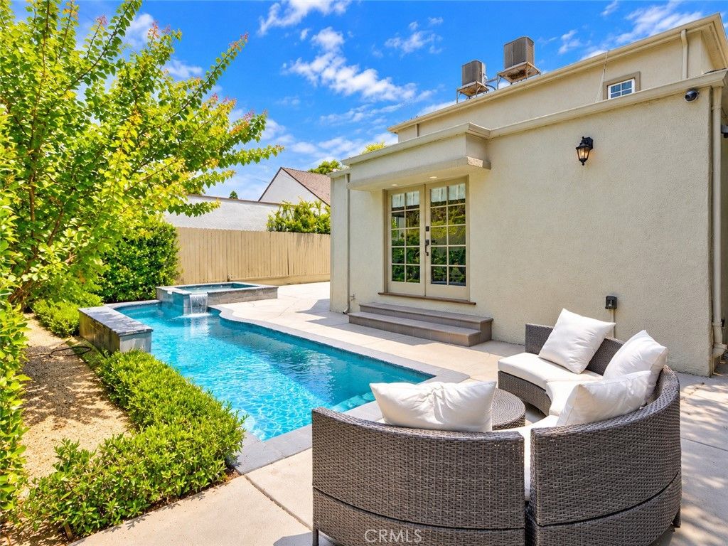 515 N Crescent Heights, Los Angeles, CA 90048 — exterior