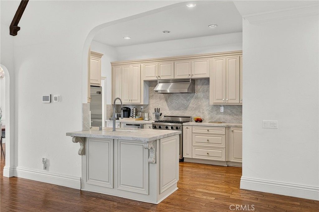 515 N Crescent Heights, Los Angeles, CA 90048 — photo 5