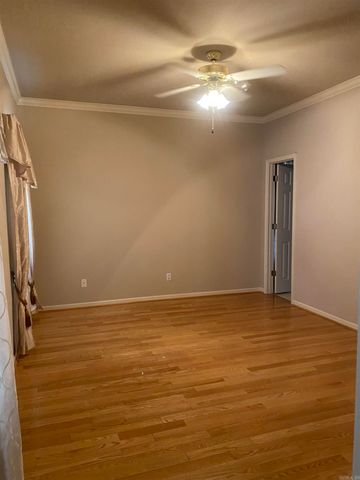 3328 Meadow Creek Drive, Bryant, AR 72022