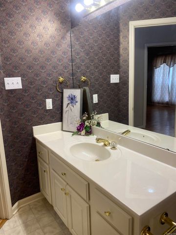 3328 Meadow Creek Drive, Bryant, AR 72022
