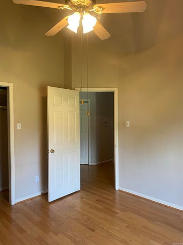 3328 Meadow Creek Drive, Bryant, AR 72022