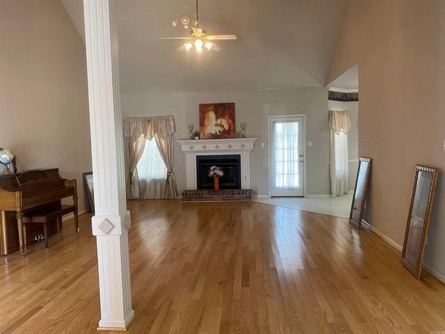 3328 Meadow Creek Drive, Bryant, AR 72022