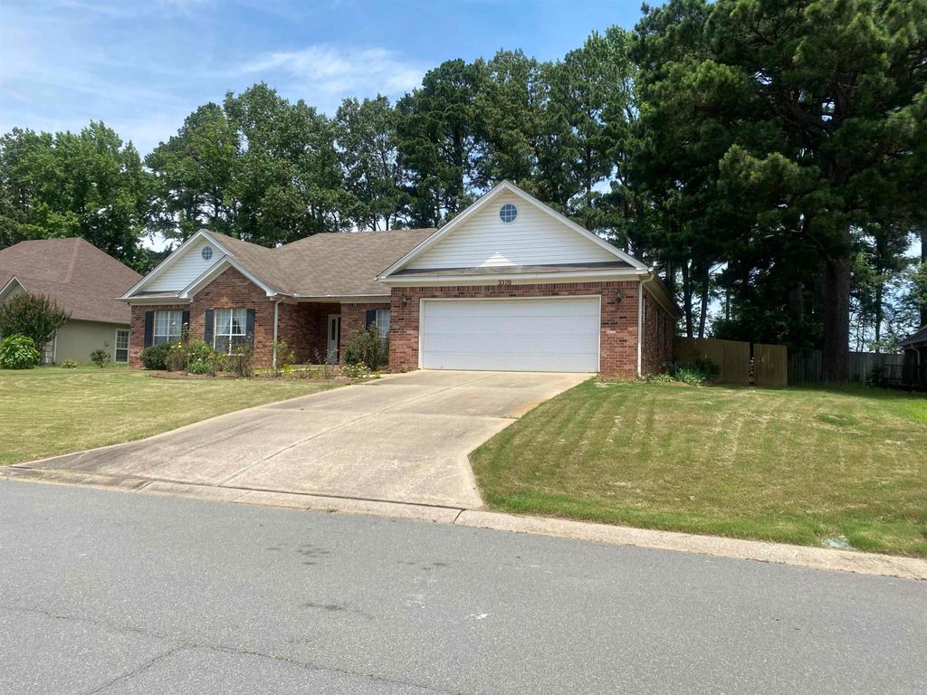 3328 Meadow Creek Drive, Bryant, AR 72022