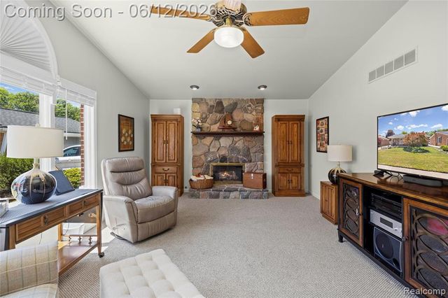 35481 Hathaway Street, Livonia, MI 48150
