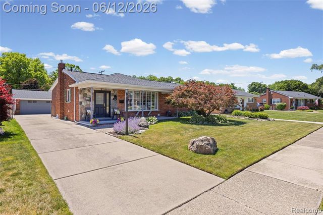 35481 Hathaway Street, Livonia, MI 48150