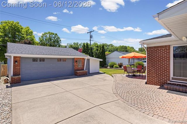 35481 Hathaway Street, Livonia, MI 48150