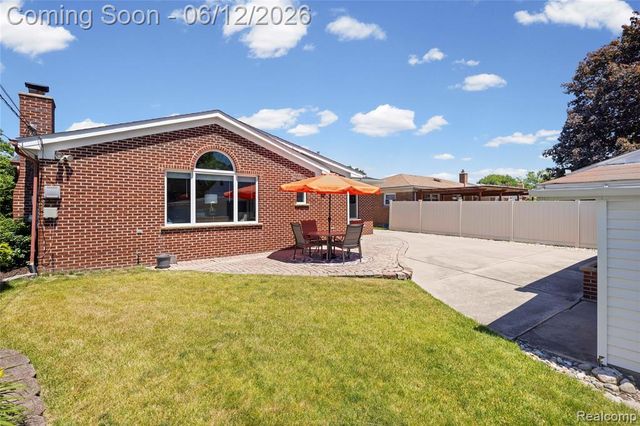 35481 Hathaway Street, Livonia, MI 48150