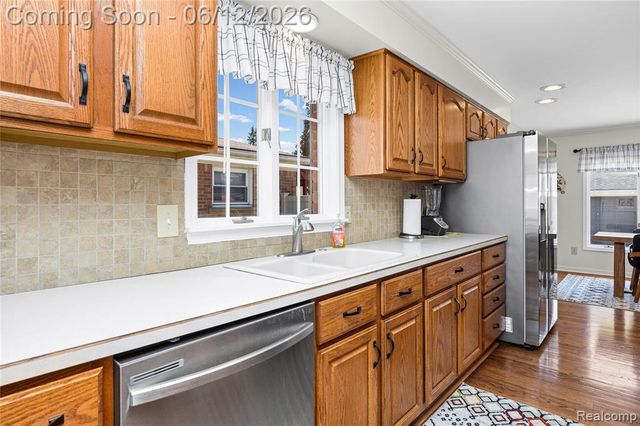 35481 Hathaway Street, Livonia, MI 48150