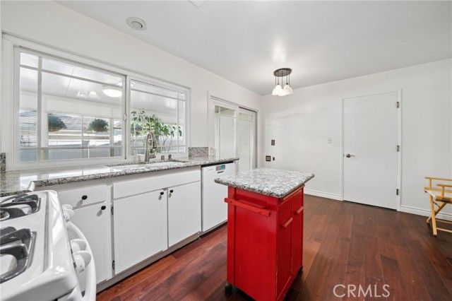 26311 Green Terrace Drive, Newhall (santa Clarita), CA 91321