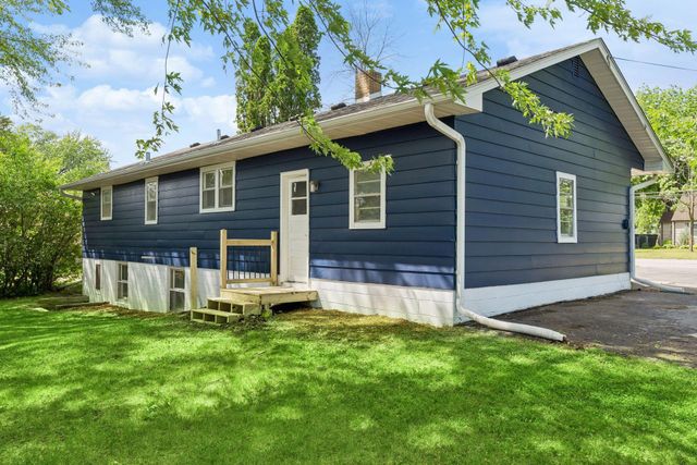 4965 Main Street E, Maple Plain, MN 55359
