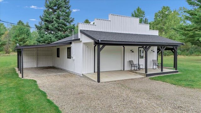 7212 W Dyer Road, Twining, MI 48766