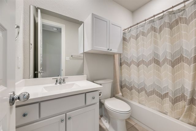 330 Windsor Street, Waxahachie, TX 75165