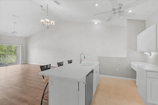 6870 FAIRVIEW TERRACE, Bradenton, FL 34203