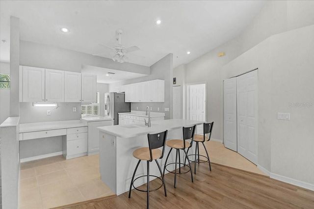 6870 FAIRVIEW TERRACE, Bradenton, FL 34203