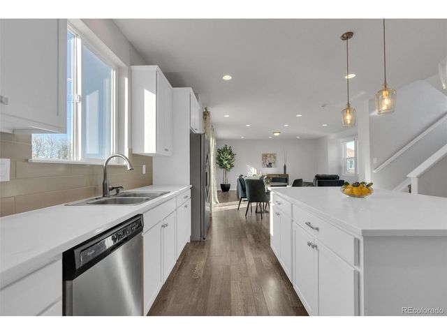 1852 Blue Oak Ct, Castle Rock, CO 80104