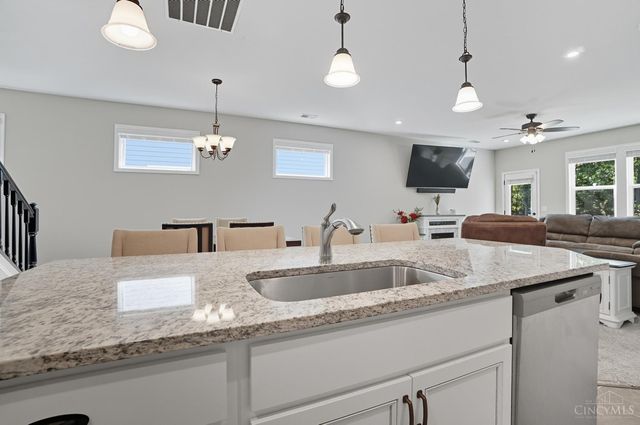 5821 Parkview Lane, Miami Twp, OH 45150