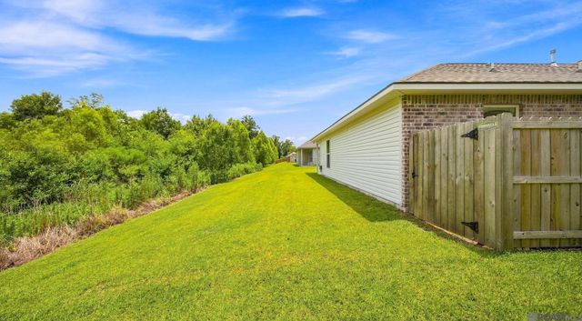 7211 Kenilworth Crossing Ave, Baton Rouge, LA 70820