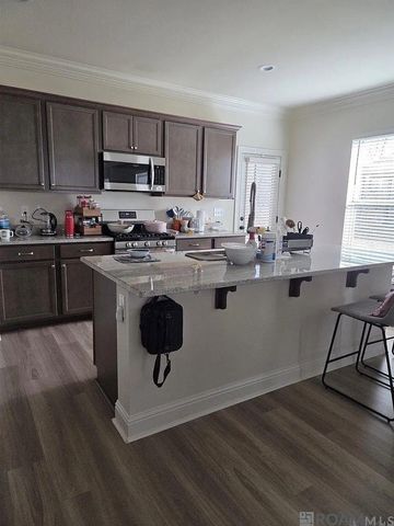 7211 Kenilworth Crossing Ave, Baton Rouge, LA 70820