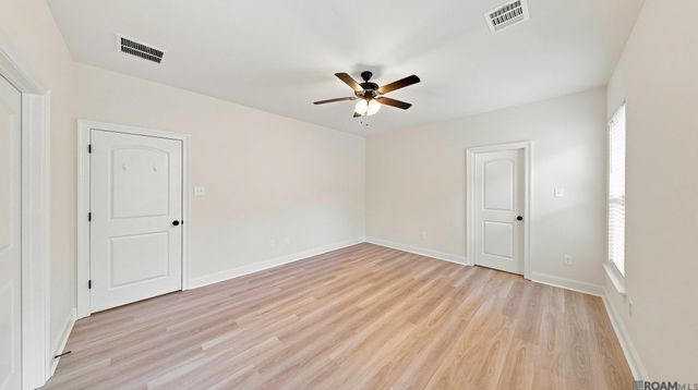 7211 Kenilworth Crossing Ave, Baton Rouge, LA 70820